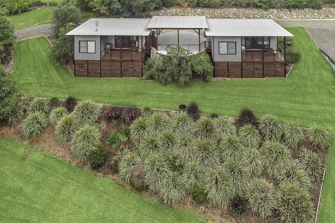 Lilypad Luxury Cabins - Yamba Accommodation 2