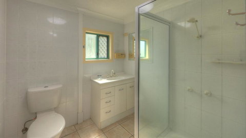 Lucinda Fishing Lodge - Yamba Accommodation 2