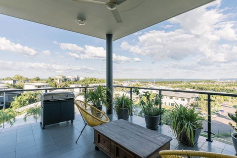 Luxury & Location - Sea Views With Modern Class ! - Yamba Accommodation 1