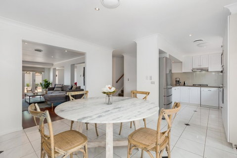 Luxury Family-size Home In Smart Beachside Suburb - Yamba Accommodation 1