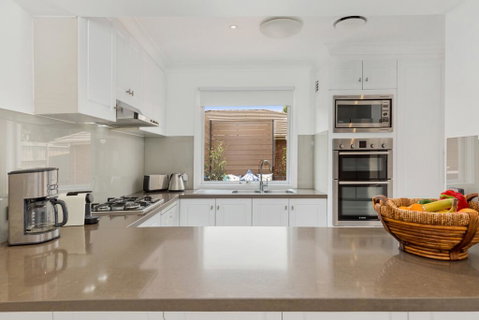 Luxury Family-size Home In Smart Beachside Suburb - Yamba Accommodation 2