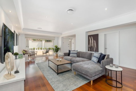 Luxury Family-size Home In Smart Beachside Suburb - Yamba Accommodation 0