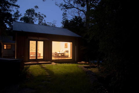 Luxury Forest Retreat - Puffing Billy - Yamba Accommodation 1