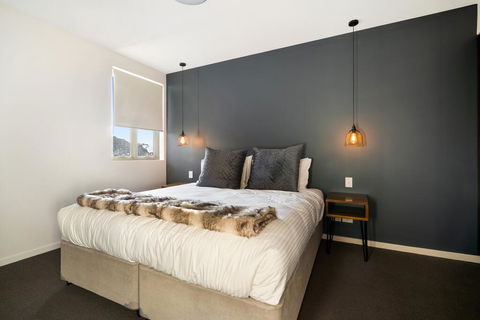 Luxury Spa Retreat With Ocean And Hinterland Views - Yamba Accommodation 3