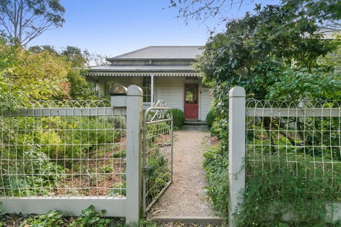 Lynton Cottage - Yamba Accommodation 0
