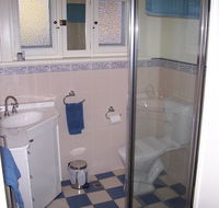 MacDonnell House Naracoorte - Yamba Accommodation