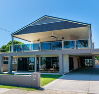 Magical holiday home - Welsby Pde Bongaree - Yamba Accommodation