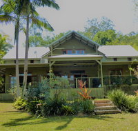 Magnolia Cottage - Yamba Accommodation