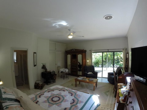 Mandalay House - Yamba Accommodation 2