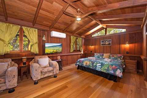 Mango Lodge At River Heads - Yamba Accommodation 1