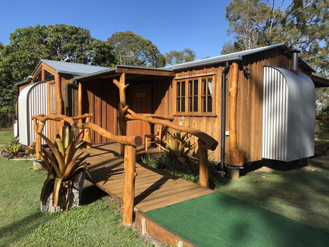 Mango Lodge At River Heads - Yamba Accommodation 0