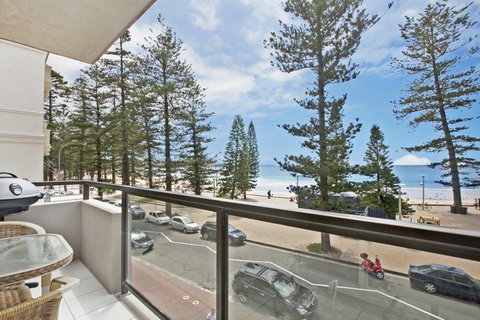 Manly Sandgate By The Beach - Yamba Accommodation 0