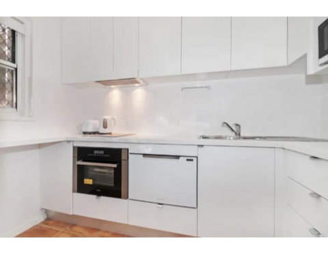 Manly Tranquil Escape - Modern Flat With Pool - Yamba Accommodation 1