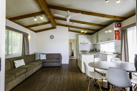Mannum Riverside Caravan Park - Yamba Accommodation 2