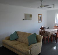 Maple Tree Cottage - Yamba Accommodation
