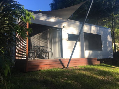 Mapleton Cabins & Caravan Park - Yamba Accommodation 2