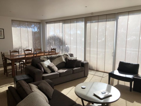 Mark II 2 West - Yamba Accommodation 3