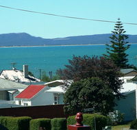 Meredith House - Yamba Accommodation