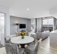 Meriton Suites Church Street Parramatta