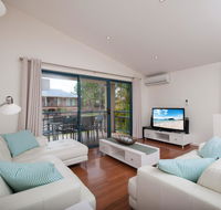 Messines Street Starfish Lodge Unit 1 1A - Yamba Accommodation