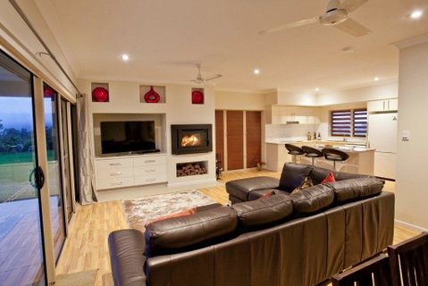 MilaViews - Yamba Accommodation 3