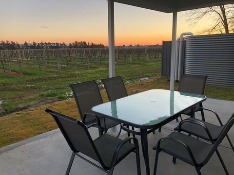 Milawa Vineyard Views - Guesthouse 1 - Yamba Accommodation 3