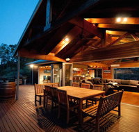 Milbrodale Lodge - Yamba Accommodation