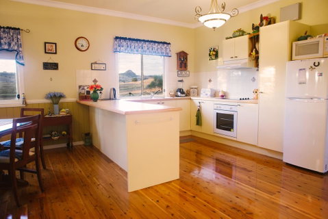 Milford Country Cottages - Yamba Accommodation 3