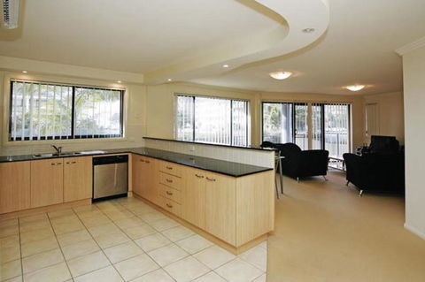 Millenium, Unit 101, Cnr Head & West Sts - Yamba Accommodation 3