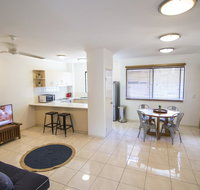 Minnie St 2 Bedroom / 2 Bathroom Apartment - Yamba Accommodation