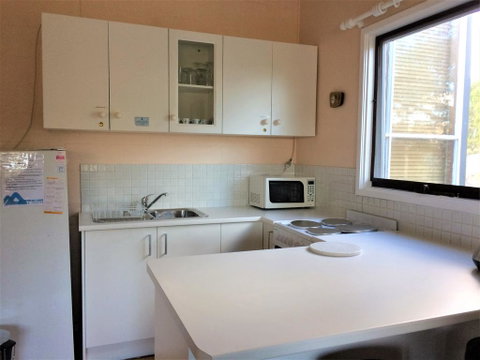 Mistral 2 - Yamba Accommodation 1