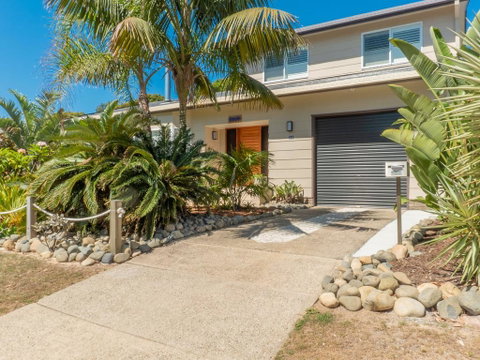Mojo On Honeysuckle - Yamba Accommodation 1