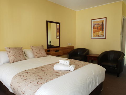 Moon River Motor Inn - Yamba Accommodation 2
