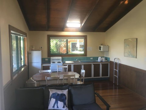 Moore Park Beach Huts - Yamba Accommodation 2