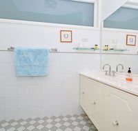 Morisset Memories - Yamba Accommodation