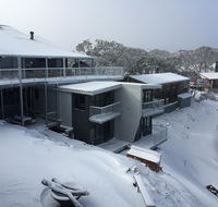 Mountain Dreaming - Yamba Accommodation