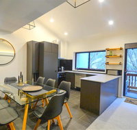 Mowamba F2 - Yamba Accommodation