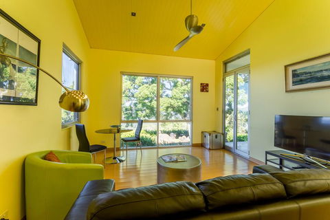 Mt Hay Retreat - Yamba Accommodation 1