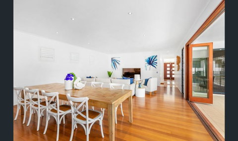 Narrabeen Beach House - Yamba Accommodation 1