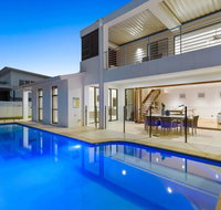 Narrabeen Beach House - Yamba Accommodation