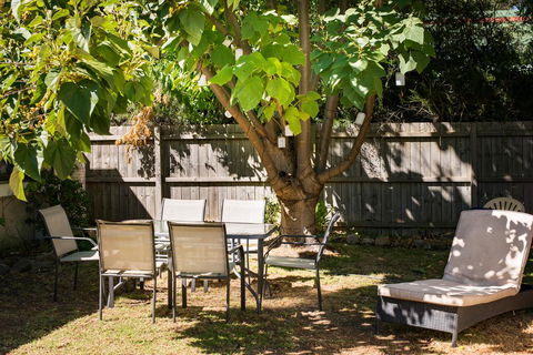 Neds Other Beds - Yamba Accommodation 1