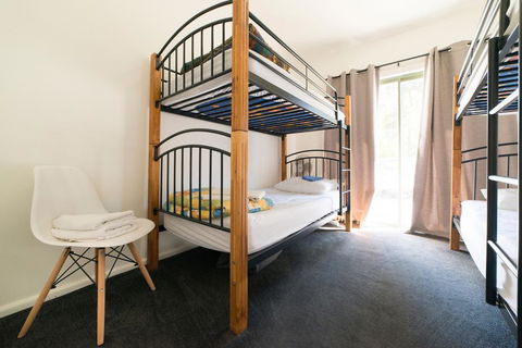 Neds Other Beds - Yamba Accommodation 2