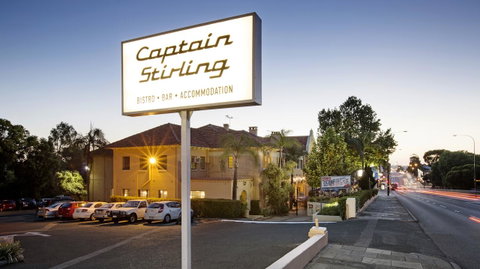 Captain Stirling Hotel - Yamba Accommodation 8