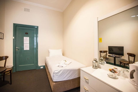 Captain Stirling Hotel - Yamba Accommodation 34