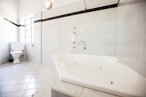 Captain Stirling Hotel - Yamba Accommodation 27
