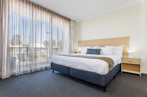 Perth Ascot Central Apartment Hotel Official - Yamba Accommodation 13
