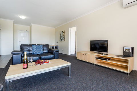 Perth Ascot Central Apartment Hotel Official - Yamba Accommodation 15