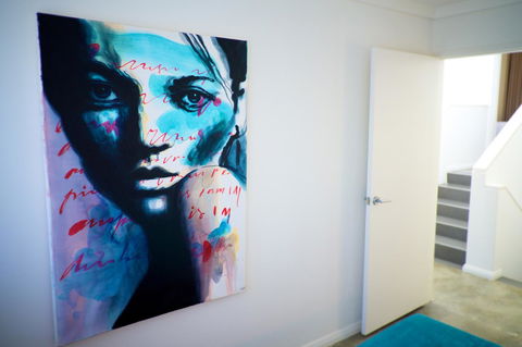 Cottesloe Artist's Beach Retreat - Yamba Accommodation 27