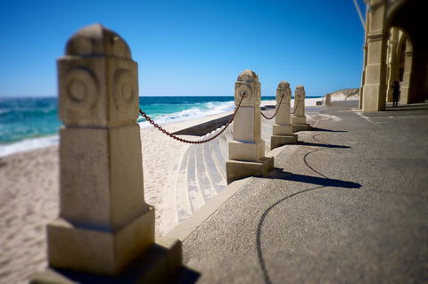 Cottesloe Artist's Beach Retreat - Yamba Accommodation 24