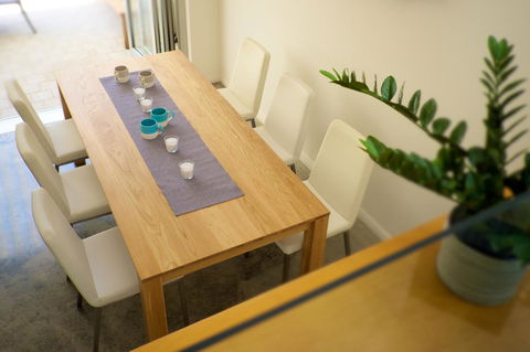 Cottesloe Artist's Beach Retreat - Yamba Accommodation 10